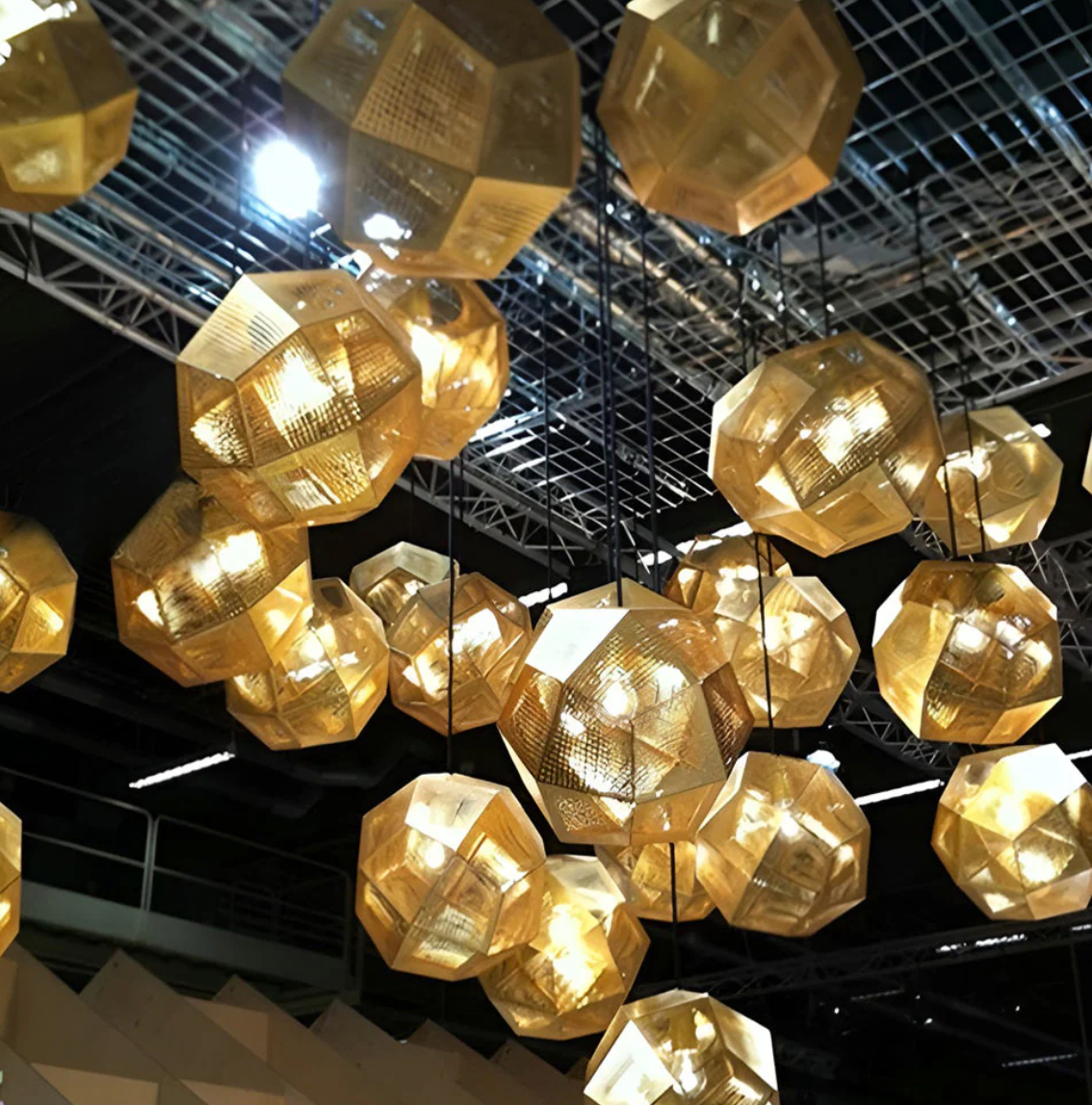 MetalGlow - Geometric Round Pendant Light